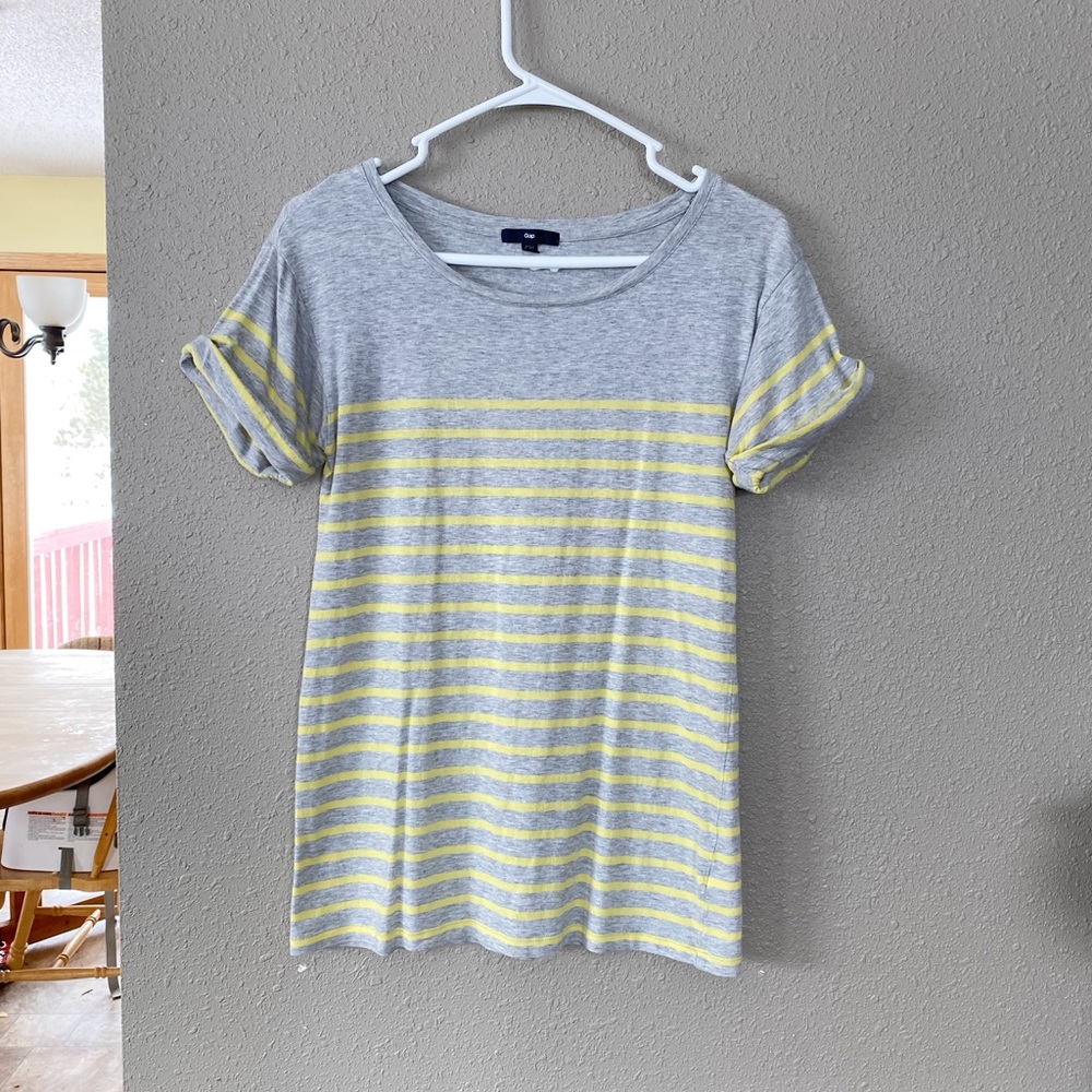 Gap Striped tee